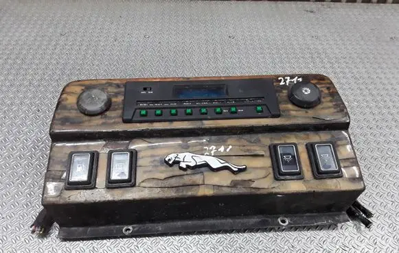 Jaguar XJ SERIE 1 Climate control unit 83876R