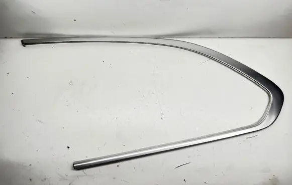 BMW 5 F10 F11 Rear side glass trim 8049205 31052014