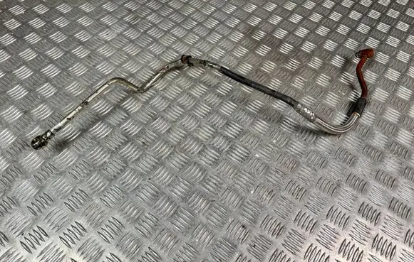 Maserati GranTurismo Turbo turbocharger oiling pipe/hose 
