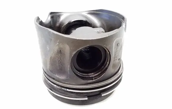 Mercedes-Benz CLS C218 X218 Piston 8370B