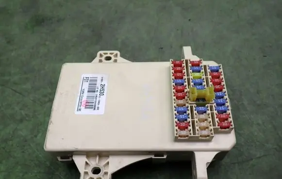 Hyundai i30 Fuse box set 919502H530