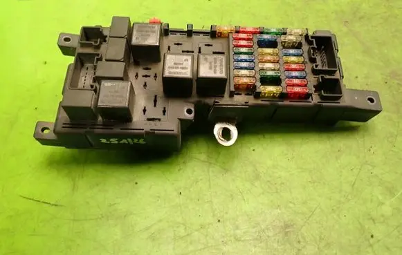Volvo S60 Fuse box set 8678449518788104