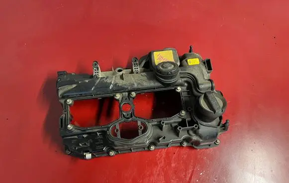 BMW X3 F25 Rocker cam cover 7588412 7633630 11127633630