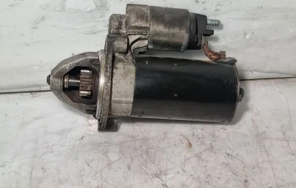 Mercedes-Benz E W210 Starter motor A0061512501 0001115047