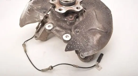BMW 8 G16 Rear wheel hub spindle/knuckle 6854119