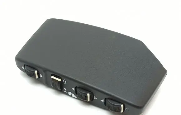 Mercedes-Benz C W204 Seat control switch A0008007978