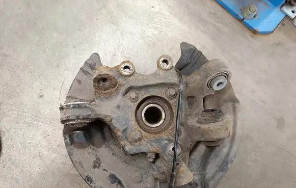 BMW X3 F25 Rear wheel hub spindle/knuckle