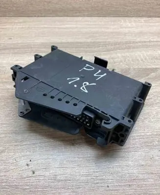 Volkswagen Golf III ABS control unit/module 1H0907379D