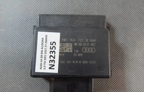 Audi A4 Allroad Fuel injection pump control unit/module 8W0906121B