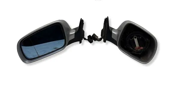 Audi A3 S3 8L Front door electric wing mirror 