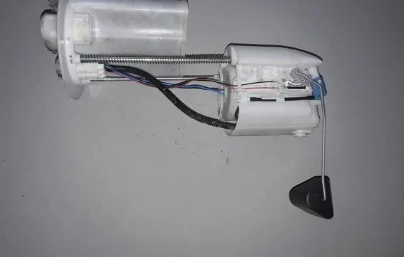 Toyota Yaris In-tank fuel pump 777040D090
