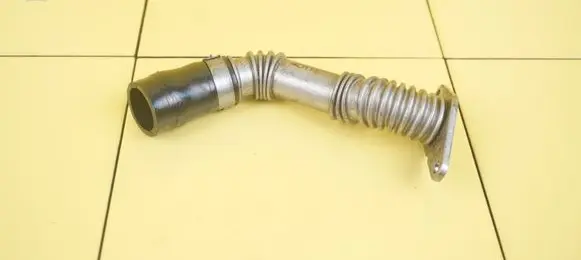 Audi TT TTS Mk2 EGR valve line/pipe/hose 06F103213M BWA BWE