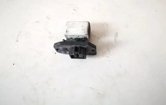 Mazda 121 Heater blower motor/fan resistor