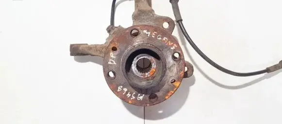 Renault Megane I Front wheel hub
