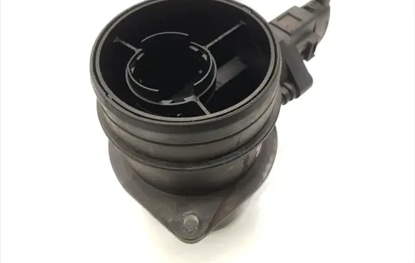 Volkswagen PASSAT B6 Mass air flow meter 074906461B 0281002461