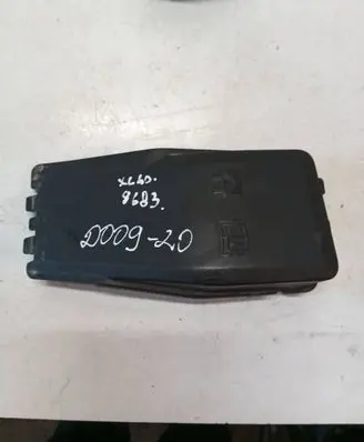 Volvo XC60 Fuse box cover 31300410