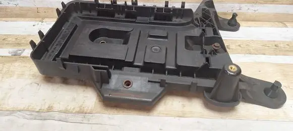 Skoda Superb B6 (3T) Battery tray 1K0915333