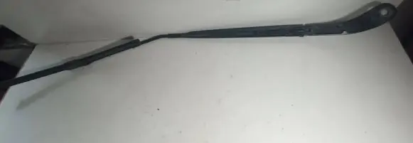 Nissan Qashqai Front wiper blade arm 80017607