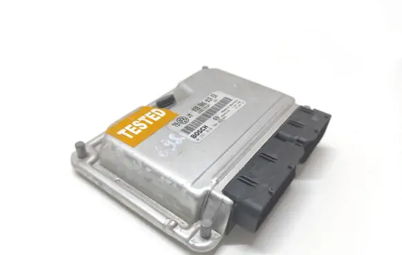 Volkswagen PASSAT B5.5 Engine control unit/module 038906019ER 0281010704