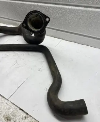 Audi A4 S4 B5 8D Engine coolant pipe/hose 8D0121055
