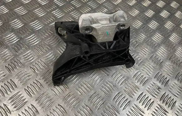 Peugeot 508 II Engine mount bracket 9820499380