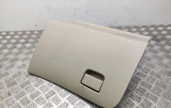 Nissan X-Trail T32 Glove box lid/cover 685104CC0A