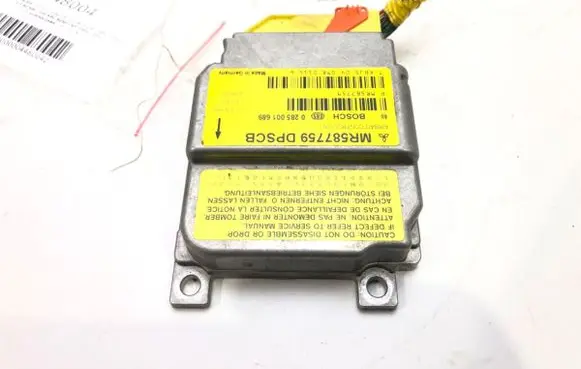 Mitsubishi Colt Airbag deployment crash/impact sensor 0285001689MR587759
