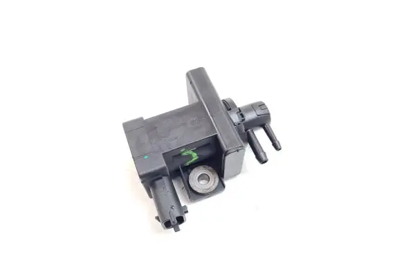 Opel Insignia B Vacuum valve 55576356