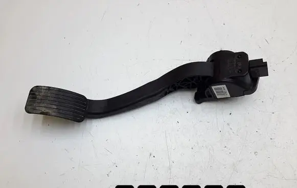Peugeot 3008 I Accelerator throttle pedal