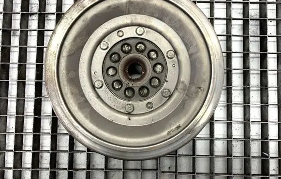 Audi A6 C7 Dual mass flywheel 0B5105317K