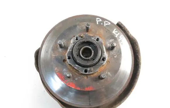 Daihatsu Feroza Front wheel hub spindle knuckle 