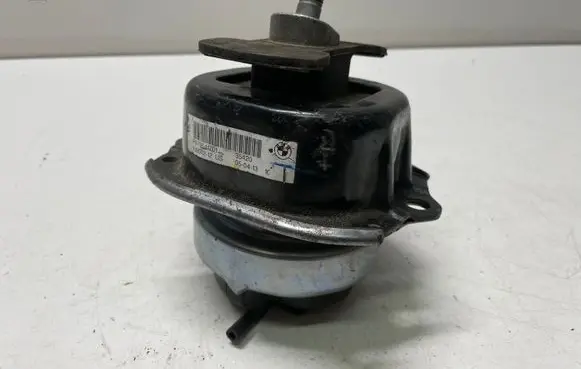 BMW X5 E70 Engine mount bracket P679541701