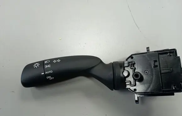 Toyota Sienna XL40 IV Indicator stalk 8432902050