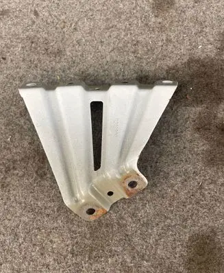 MG ZS Fender mounting bracket 10230200