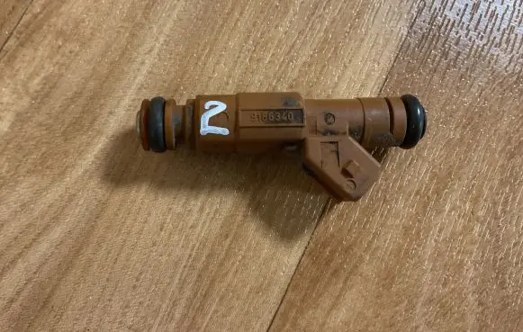 Volvo V70 Fuel injector 0280155831