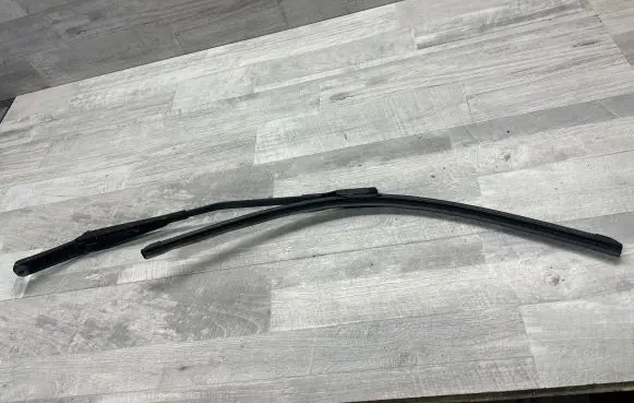 Audi A6 S6 C7 4G Front wiper blade arm 4G1955407C