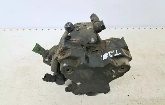 Volvo S60 Fuel injection high pressure pump 0445010111 30756125