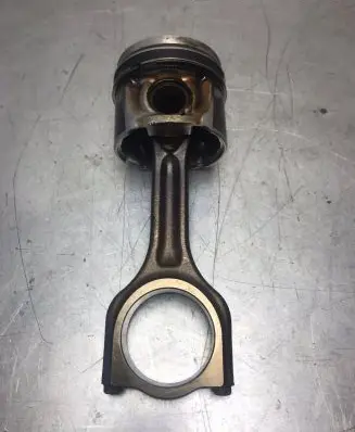 Peugeot Partner Piston with connecting rod BH02