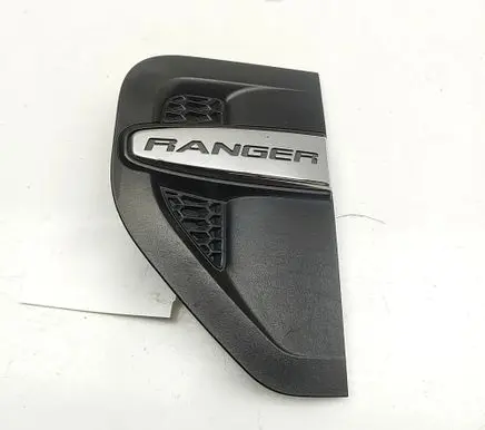Ford Ranger Fender grill UD2D50920