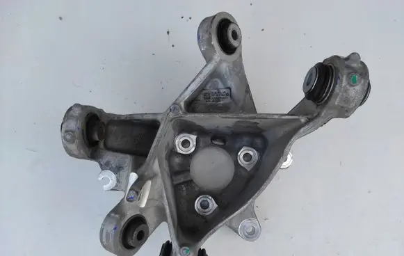 Tesla Model Y Stub axle 118841100F