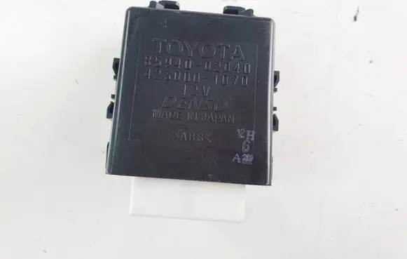 Toyota Auris 150 Window wiper relay 8594002040 4230001070