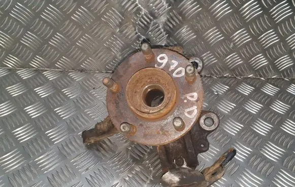 Ford Focus Front wheel hub 3M513K170