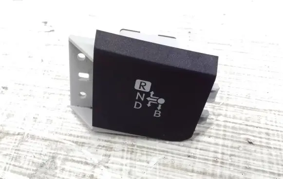 Lexus CT 200H Gear shift selector indicator 