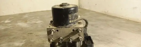Seat Leon (1M) ABS Pump 1J0614417A