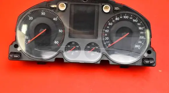 Volkswagen PASSAT B6 Speedometer (instrument cluster) A2C53194181