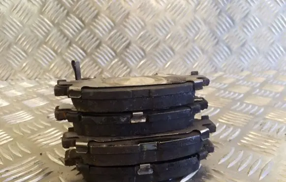 Toyota Prius (XW20) Brake pads (front) 