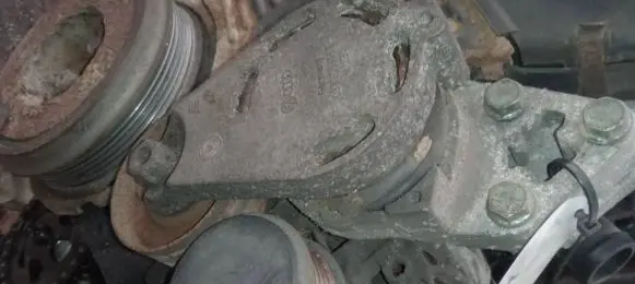 Seat Cordoba (6K) Generator/alternator belt tensioner 038903315E