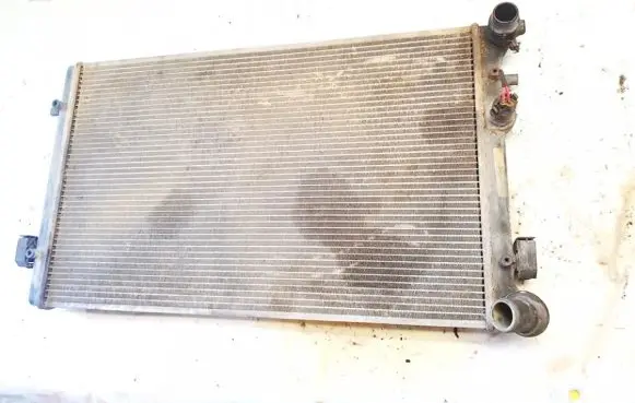 Volkswagen Golf IV Coolant radiator 1j0121253p