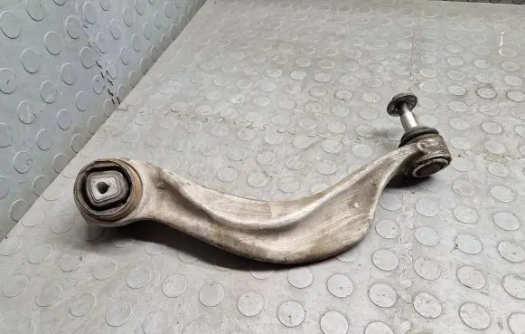 BMW 5 F10 F11 Front control arm 6777733