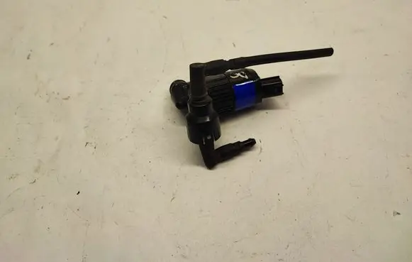 Ford Explorer VI Windscreen/windshield washer pump JL1B17664AA